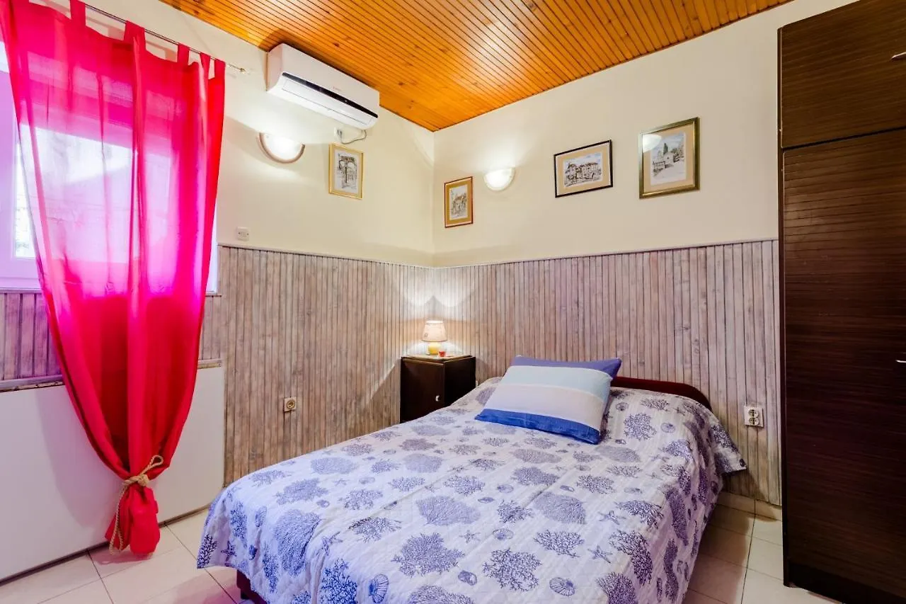 ** Pensión Studio Apartment Silvana Split Croacia